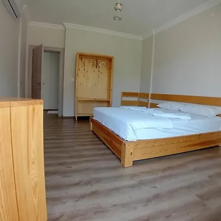 Apartment Hill Defne